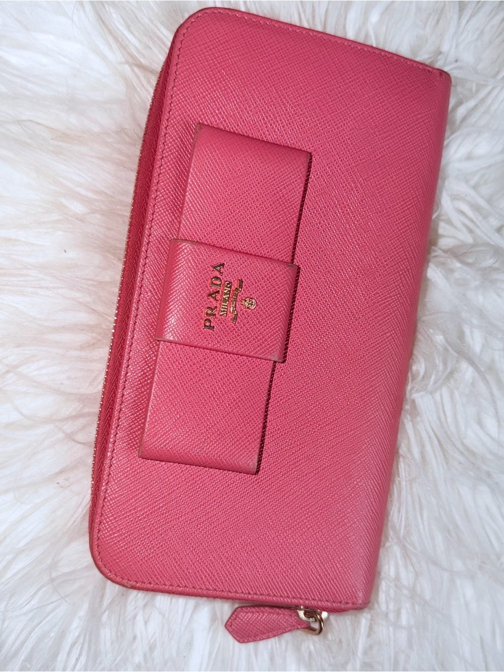Prada Hot Pink Saffiano Leather Bow Zip Wallet - Picture 3 of 4